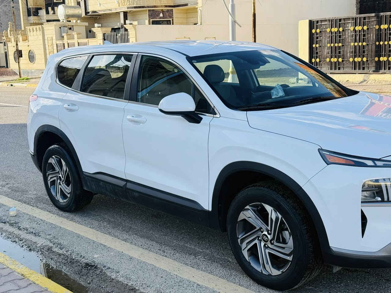 سنتافيا 2023 وارد امريكي 
ماشية 23
ضرر باب تبديل وصبغ جاملق خلفي والسونار مرفوق بل منشور
محرك 4
دفع رباعي فور ويل

سايد بريك كهربائي

شفتات بل ستيرن

تحديد مسار

مثبت سرعة

تنبيه الخروج عن المسار

رادارات أمامية وخلفية وجانبية

مراقبة النقطة العمياء

أوضاع قيادة متعددة

نظام ABS

نظام مراقبة ضغط الإطارات TPMS

شاشة كبيرة

نظام صوت هارمن

تبريد قطعتين

منافذ USB

لايت LED

التوقف الذاتي

كير بنظام الازرار  المنفصلة

• هاند بريك بصمة

‏ - Auto Hold  أوتو هولد

• خاصية ISOFIX   ايزو فكس قفل الاطفال

• نظام مانع الانزلاق

• نظام نزول المنحدرات.

• نظام اطفاء المحرك (A) ذاتيا في الازدحامات لتوفير الوقود

• حساسات ضغط الاطارات_

-كامرة اضافية تقنيه 360 درجه

-ميزة التوقف الذاتي للمركبة منعا للاصطدام عند القيادة او الرجوع

-المركبة تعيد نفسها للمسار الصحيح عند عدم الانتباه

-نظام القيادة الذاتي الذكي في الشوارع المخططة

-مثبت السرعة Cruise وميزة التباعد عن المركبات

السعر ب188 وبيهه مجال شي بصيط
***********
بيع نقدي فقط بدون مرارس
