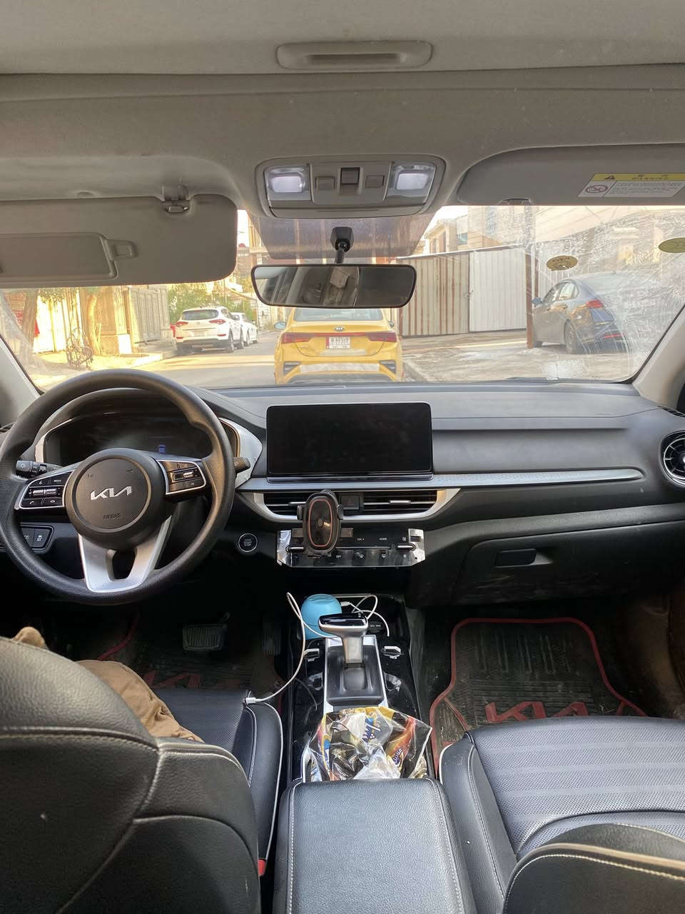 كي 3 للبيع موديل 24
المواصفات معروفة 
رقم أربيل باسمي 
السعر 143 وبيها مجال بسيط 
***********
بغداد
