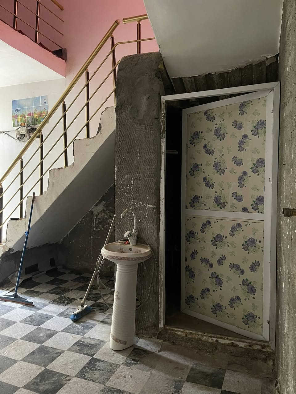 السلام عليكم 
مكتب ( عــــقـ🏦ـارات ارض بابل)
🏠 مشتمل للبيع (100م)  ( طابو زراعي سند 25)
.. يتكون من غرفه نوم وهول وصاله ومطبخ وصحيات داخليه وخارجيه
( مي + كهرباء+ اناره)
🌏 مواقع ( شارع 80 طريق نجف/مقابيل مخبز مهند )
💸 السعر 36 وبي مجال
—————
🏡للاستفسار مراجعة مكتب عقارات ارض بابل 
🌎موقع المكتب شارع 80 طريق نجف 
*********** ...📞
