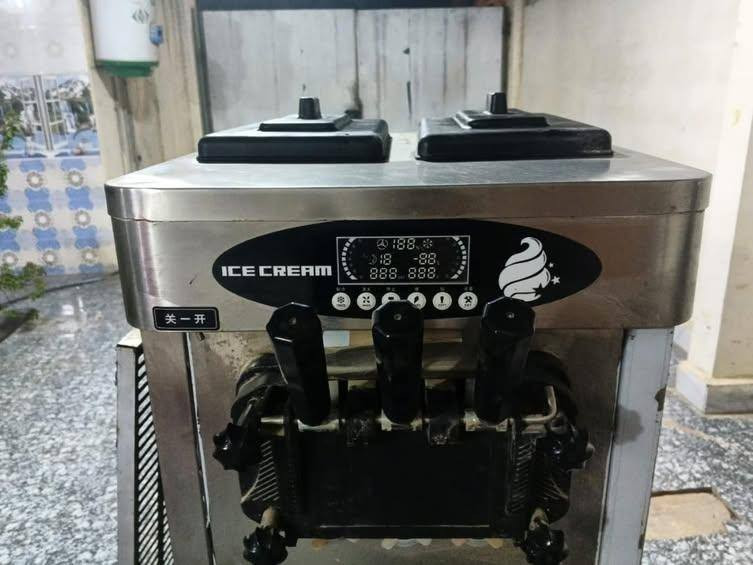 السلام عليكم اخوان
هاذي المكاين للبيع كل مكينه وسعره للستفسار اكثر اتصل على *********** او ادخل خاص
