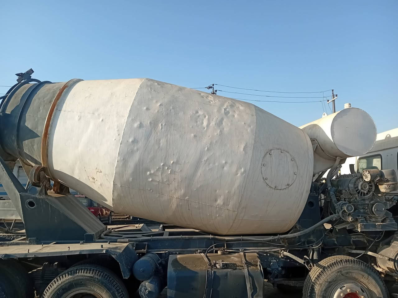 جدر ومكينه دويز ١٠ متر كامل من الشاصي تفتح سعر ٤٥ وبي مجال ***********
