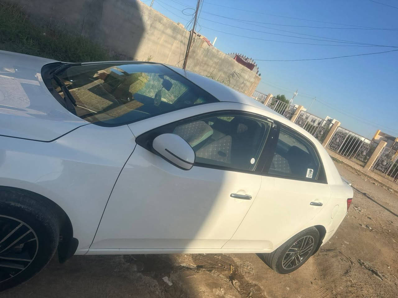 سلام عليكم....
سيراتو 2013 سنوية بأسمي رقم أربيل 

كفاله من الصبغ والضربة 

‏‪***********

مكلف بالنشر إخوان اتصل ع الرقم 

السعر ١٠٥ وبي مجال قليل جداً

