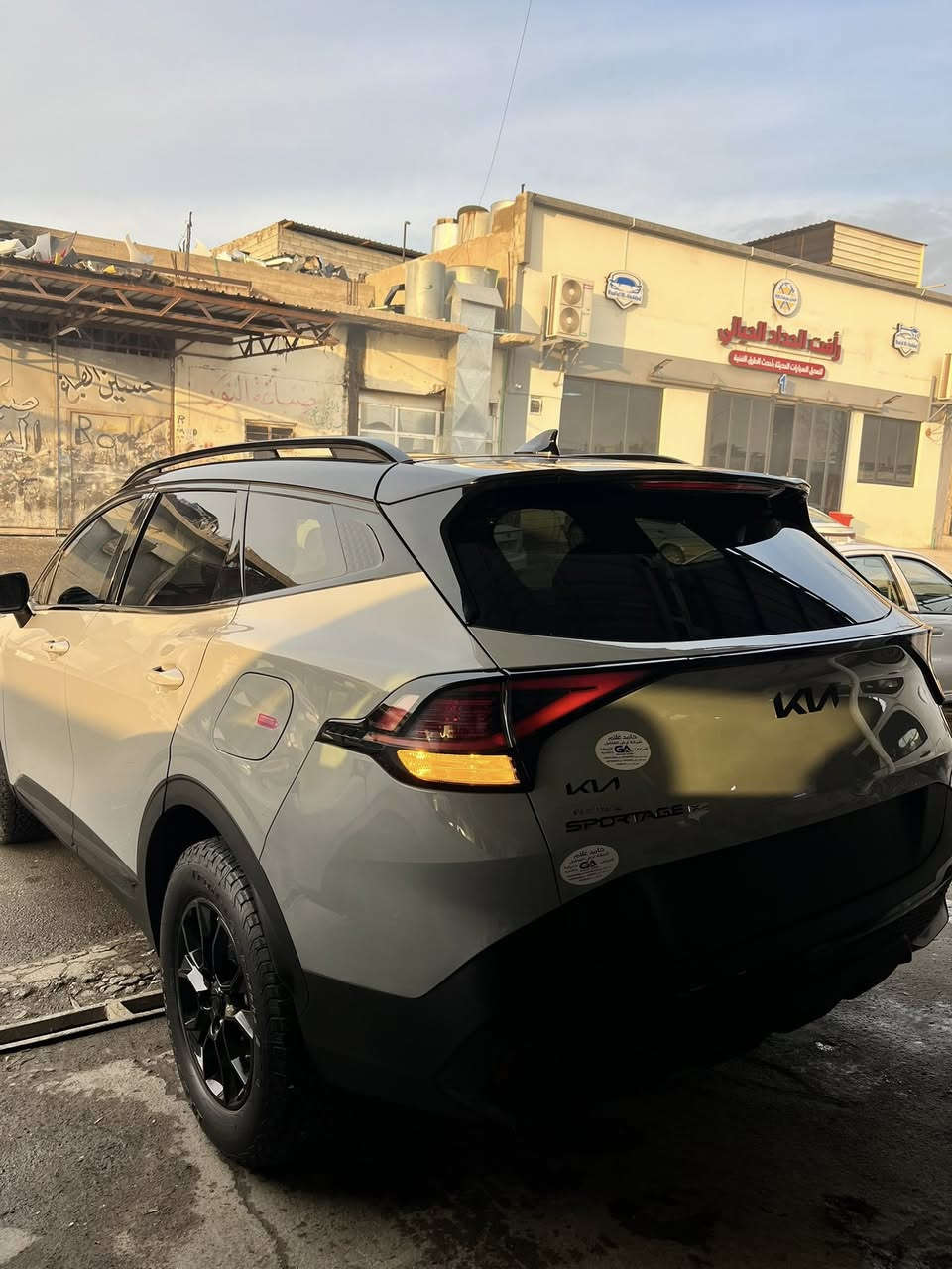 رجاءً رجاءً اقراء التفاصيل كامل وخابرني السعر 230 وبيها مجال للشراي
كيا سبورتج وارد أمريكي ‎موديل 2024
ا ‎فئه X pro 
اللون سمنتي  واسود لونين المرغوب
ماشية 30 ميل
حادثها بنيد فقط بدون لغد او شواصي او دواخل بشرط
ليبل واحد سياره 
سياره منفيس تترقم اي محافظه تعجبك عدا الاقليم 
‎فووووووووول مواصفات
1-‎داخل احمر
‎2-بصمه
‎3-بانوراما
‎4-بصمه ابواب
‎5-ترحيب عند الاقتراب
‎6-تشغيل عن بعد
‎7-اشاير بالمري
‎8-كشنات جلد 
9-تدفئة كشنات
‎10-تدفئة مقود
‎11-دشبول متغير الالوان
‎12-حكمات ستيرن
‎13-قياده ذاتيه
‎14- مثبت سرعه
‎15-صندوك كهرباء
‎16-تحكم بأضاءة الدشبول
‎17-هاند بريك دكمه
‎18-حساس خلفي
‎19-اوتو هولد
‎20-وضع قياده (نورمال وسمارت وسبورت)
21-كامرات عدد 5 
‎22-رادار تنبيه عند فتح الباب
‎23-رادار تنبيه عند الرجوع توقف ذاتي
24-‎رادار امامي توقف ذاتي
25-كشنات خزن ميموري
26-مري شفط
27-شحن هاتف لاسلكي
28-شاشة متصلة مع العدادات
29-كامرة 3D
30-حساسات امامية
رقم صاحب سيارة ***********
***********
واتساب موجود مكان سياره الموصل الايسر
