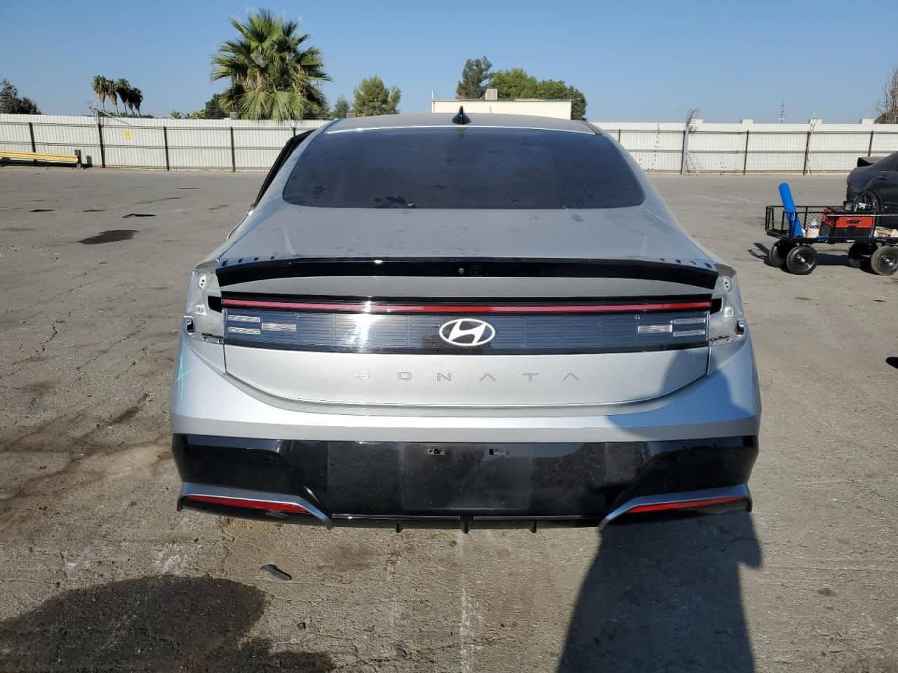 بسم الله الرحمن الرحيم
توفرت هونـداي سوناتــا موديـ2024ـل

وارد أمريكي سياره موضح حادثه امامكم 

#بامكان_ادخال_السياره_بقرار_شهداء

• #بامكان_ادخال_السياره_عن_طريق_المنفذ_الشمالي 

السعر 158 $

مصلحه واصله ميناء 

#مع_التصليح_واصل_ميناء_بدون_كمرك_وتخليص 

لل استفسار واتساب 

علي الحوراني ***********
