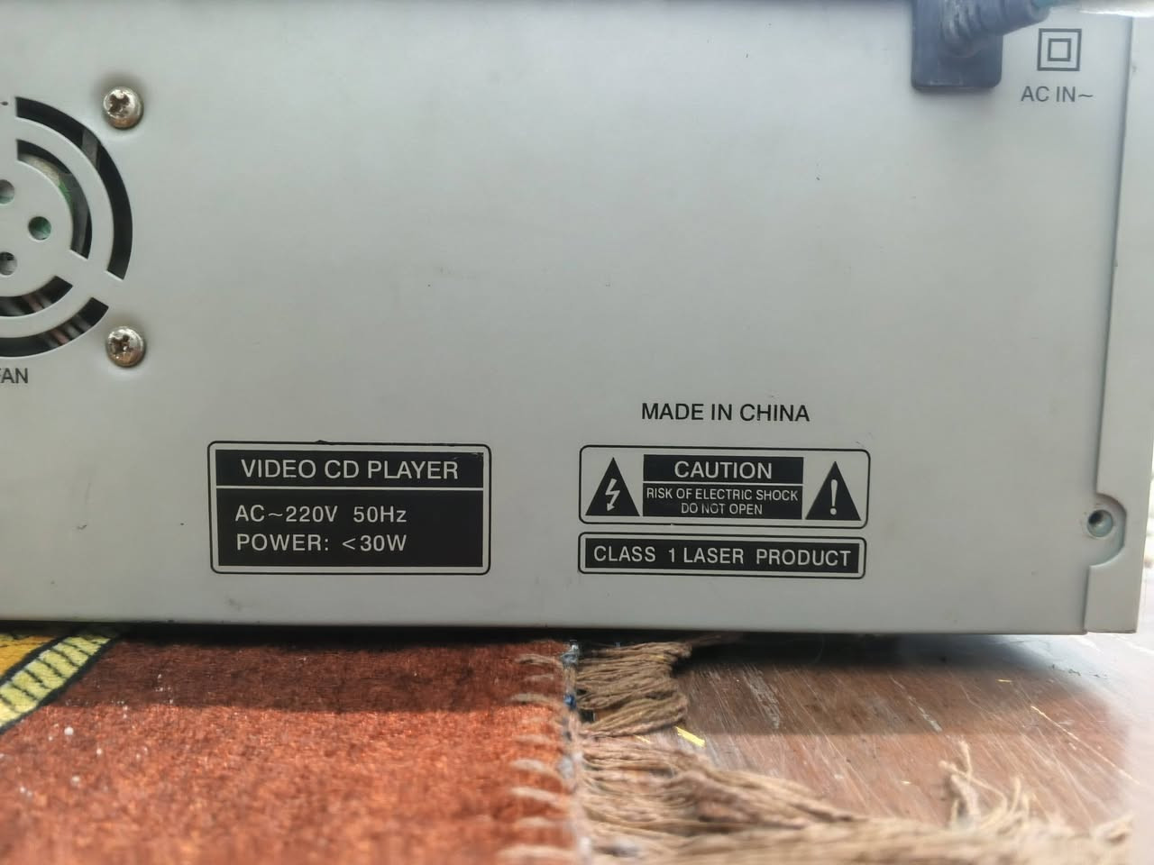 جهاز مشغل كاسيتات واقراص وراديو شغال  وينربط بي مايك وداخله سماعات ثنين وفان بس ماعرفله ولاعندي كاسيت وقرص نظام البيع فحم السعر15 توصيل متوفر


**إذا كنت صاحب هذا الإعلان وتريد حذفه لأي سبب، رجاءا أرسل رسالة إلى الدعم الفني**