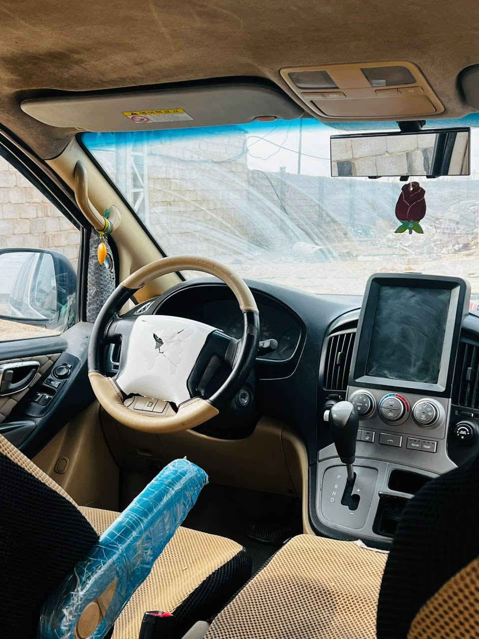 ستاركس 9 محور مسكر سياحي مكينه 12 سياره جاهزه بيها الجاملغ الخلفي بيه صبغ فقط
سياره مصفره وبسمي مكانها نجف حيدريه
سعرها 132 وقابل للتفاوض
***********
