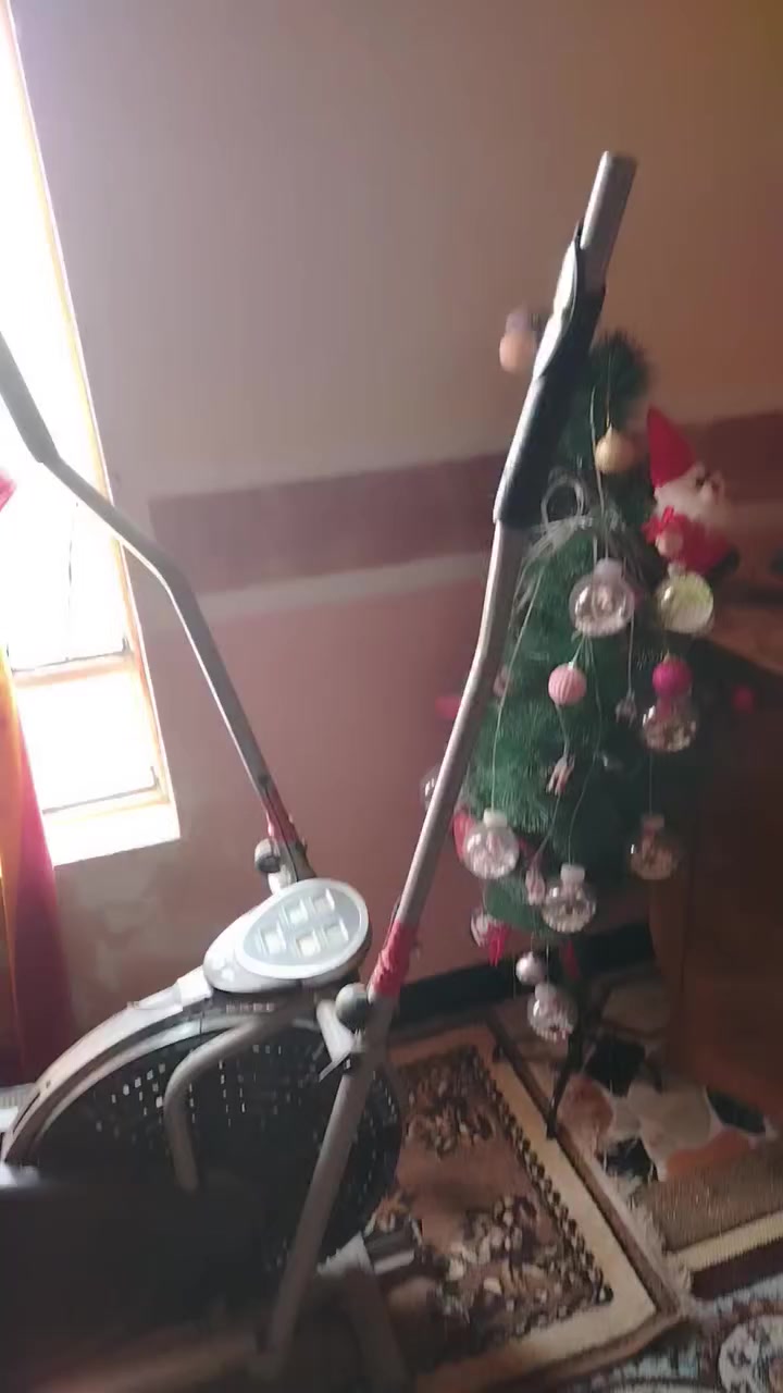 جهاز جري للبيع. بيه عطل
السعر ٢٠ الف
***********
