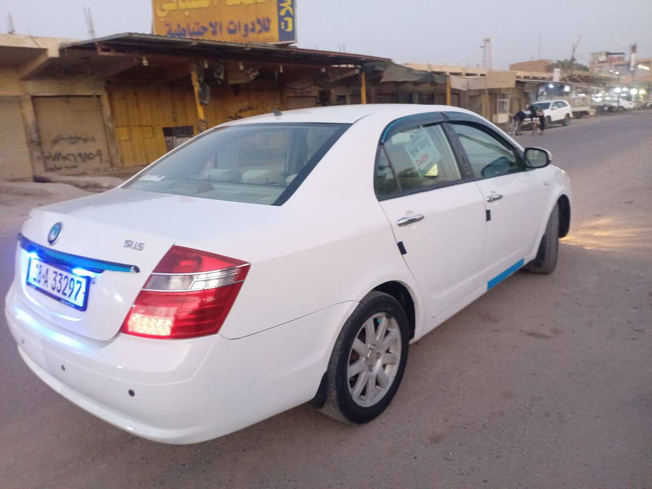 سلام عليكم جيلي موبل موديل  ٢٠١٣ سياره مكفوله من الضربه فقط صبغ حزام اثر جراد يعني لجماليه سياره خير من الله جاهزه مكينه كير حداديه كفاله تبريد تدفئه شغالات شرط ع وضع الشركه سياره ما ملعوب بيه ***********  سياره ب٥٣ وترهم  مراوس حسب القناعع ديوانية, القادسية
