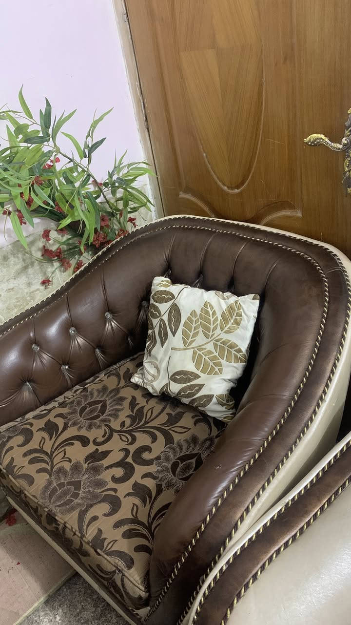 سلام عليكم تخم قنفات  نظيفات السعر350 العنوان بغداد الامين الثانيه الرقم :***********
