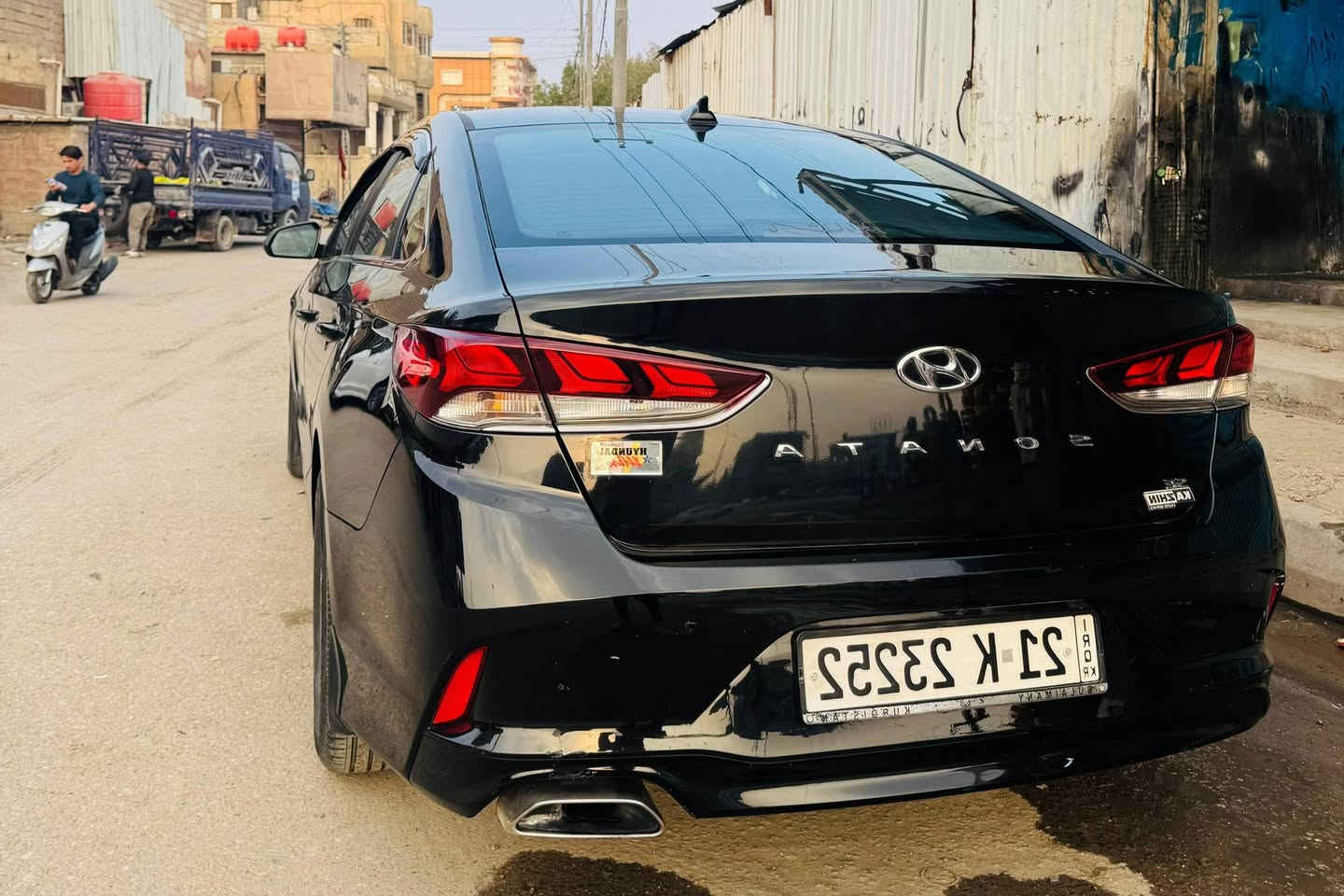 هيونداي سوناتا 2018 مواصفات نص 
فقط ربع بنيد صبغ وتكحيل صغير ولباقي ليبل واحد 
بدون تبديل بدون ايرباك بدون دواخل 
حادث بسيط وبيها سونار
رقم شمالي الدولي تحويل وكالة ب اسمك ثاني يوم
سيارة اسود ملكي داخل مخمل بيج 
ماشية89مايل محرك 2400ثلاث انضمة قيادة 
سبورت وايكو واعتيادي كير سبورت 
تحكم فول استيرن رادارات ونقطة عمياء 
تحذير اصطدام مري كهرباء سنترلوك 
لايت زينون منضومة كاملة باتري حدادة 
عبوة فيول بم كامل كله اصلي 

🛑 السعر سوي تعليق يصل مباشرة 🤖 

تحويل ثاني يوم 
موبز وكالة تخم تاير كله جديد شرط 100%
بدون اي نقص سيارة كارتو 
مكان بصرة 

رقم صاحب السيارة 
***********
