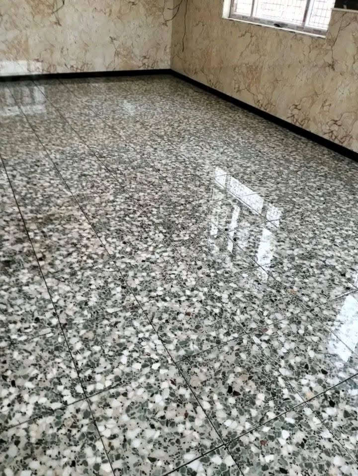 *********** 
خلفه مصري سيراميك وكاشي  ولوح 120 بي 60 جدران وارضيه اسعار مناسبه وبيات ومرمر متفرغ حاليا مقيم ببغداد شغل درجه اولي ع الليزر واسعار مناسبه ونلتزم بالمواعيد
