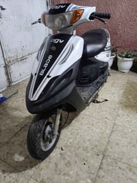 دراجه للبيع ماكس قجمه سعر250مكان بغداد الشعب 07733950963