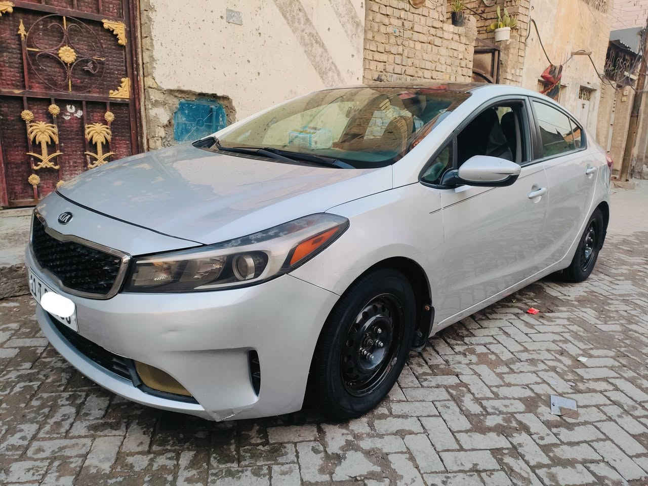 فورتي 2018 وارد امريكي تقرير غرق اقل الدوسه تعمل وتسير التقرير مرفق بالمنشور وصورها بامريكها ايضا مرفقه بالمنشور   مكينه 2000 كير اي تي ماشية 160 ميل وايضا بيها طخات في الجانب الشراي  يتصل وبخدمته
المكان: بغداد سنويه بسمنه جديدة
السعر المعروض :120 ورقه وبيها مجال
رقم الهاتف : ‏‪0773 758 9516‬‏
غير متوفر خاص فقط اتصال
