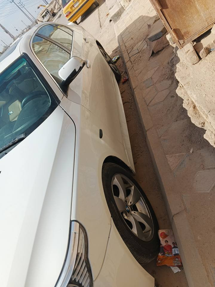 السلام عليكم 
بي ام ميماتي خليجي موديل ٢٠٠٨ 
بيها قطع صبغ اثر طخات والبنيد مبدل اثر شخوط ابيع حزام 
الباقي كفاله اصل ٢٣ 
بيها كير محرك b30 n52 نوزل قصير 
جديد مبدله تايرات جدد 
صدر حداديه تبريد تدفئه كله مكفول 
شرط التحويل سنويه لل٢٧ 
ما ابيع اذا مو تحويل 
مكان السياره ميسان 
للبيع او المراوس حسب القناعه
السعر 122 وبيها مجال للشراي 
للاستفسار الاتصال على *********** عمارة, ميسان
