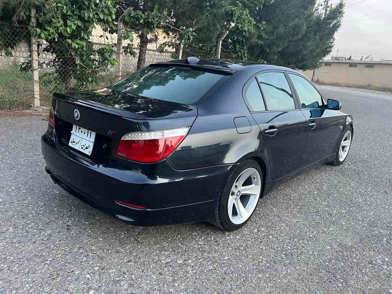 بي ام جاو برو e60موديل ٢٠٠٨فول مواصفات نمونه يه له جواني به شه رتي هه موو شتيك ديفروشم حيزام صبوغه بي دعم و ليداو سياره كه بناوي خومه لسر نيه بلام جيكاي رقم شانسي تقيه و جاكراوه يستا مرور فحص  ناكات سياره كه اوها ديفروشم به اوه ليات به ناوي خومه و سه نه وي خلاص بووه وكاله ش دكم سياره كه واسته يكي ده وي له مرور بس من اوها دفروشم سعرى ٨٤وره قه و مجال محرك صقر نوزل كورت  ***********
