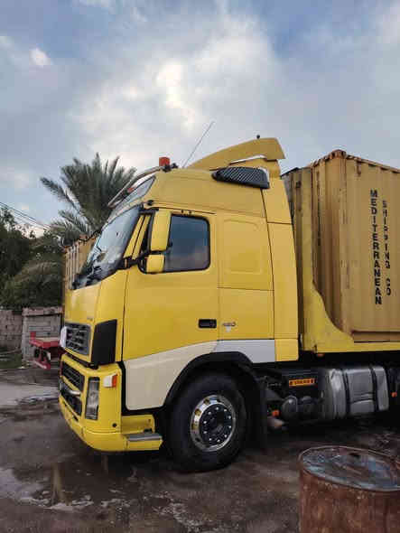 السلام عليكم للبيع فالفو 2004 كير عادي رقم سليمانيه شرط التحويل سنويه ل27 تخم تاير مكفوله كفاله عامه عربانه دسك بريك سياره جاهزه كبل لشغل الشراي يتصل *********** مكلف بنشر لحد يطب خاص رجآ
