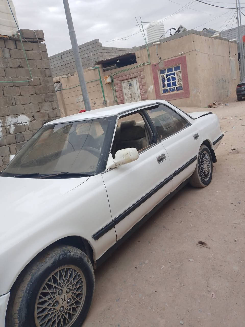 سلام عليكم مارك كصيف سياره حلوه توني معمرها رقمها بصره راعيها يمي بلزبير حداده حلوه مكينه وكير ونجي الفين حلوت مكان بصره زبير سنويه منتهيه يريدها خاص تفصيلها ‏‪***********‬‏ سعرها مناسب ب ٣٠ وشراي يدالل
