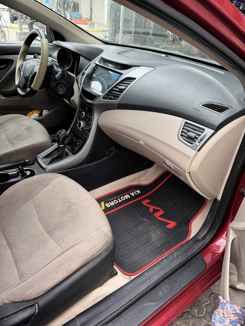 السلام عليكم
النتره مديل 16وارد امريكي ماشيه 105فقط

محرك 1800دوش كير at

رقم بصره انكليزي مشروع وطني بسمي سنويه 31تنتهي 

سياره مكفوله من الضربه والضبع والتبديل بيها تكحيل فقط سونارها مرفق مع المنشور 

سياره مكينه وكير قبل 7ايام شادهم بعدهم بلضمان 

تخم تاير ورنك جديد

حداده جديده 

منضومه بانزين جديده 

منضومه تبريده كامله مال كصه شادلها 

سياره جاهزه من البرقي 

شرط ترايك وين مايعجبك 

سياره نص فول

السعر (125)وبيها مجال لشرايه 

مكاني بصره الزبير 

***********
