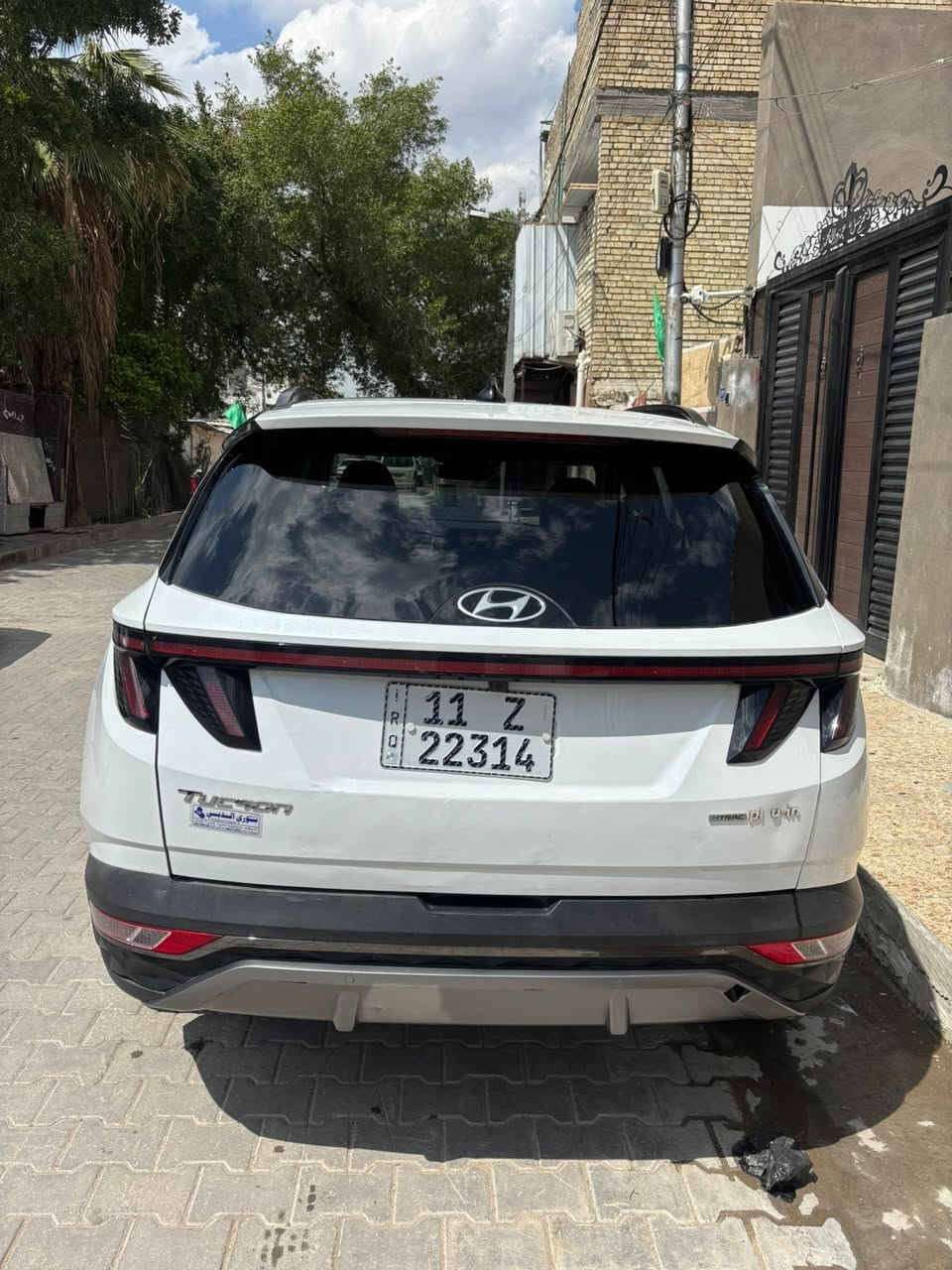 توكسان 2024 هايبرد
4X4 يعني الرزانه تختلف عن الباقيات  
فول فول مواصفات اعلئ فئة  بيه صبغ عام
فتحه بانوراما 
كامرات 360 
صندوق كهرباء 
بصمه تشغيل بصمه ابواب 
كشنات جلد وتحكم كهرباء 
تدفئه + تبريد كشنات
الكشنات الخلفيه تدفئه 
تحديد مسار +قيادة آليه 
حادثها مرفق بالصور 
السياره نقصها حالياً فقط رادار امامي +كامره اماميه ومشط ستيرن صوت خفيف حيل ميبين بس  بالطسات الناعمه تبديله 190 الف بس ممأثر حداديتها جديده جداً
سعرها حيل مناسب  157وبيها مجال جداً بسيط 
مكانها بغداد مدينة الصدر ***********
