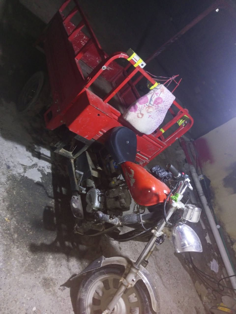 سلام عليكم خوان ستوته للبيع ام تي ار مكينه خير من الله بدي  لا بي خياس ولا شي كهربايات كلهن شقالات بس اخر مره طفن بعد ماشتقلن سلف نكره شاصي كفاله ترهم مراوس  شني عندك نزل اوراق رقم سعر 900 وبيه مجال شرايه


**إذا كنت صاحب هذا الإعلان وتريد حذفه لأي سبب، رجاءا أرسل رسالة إلى الدعم الفني**