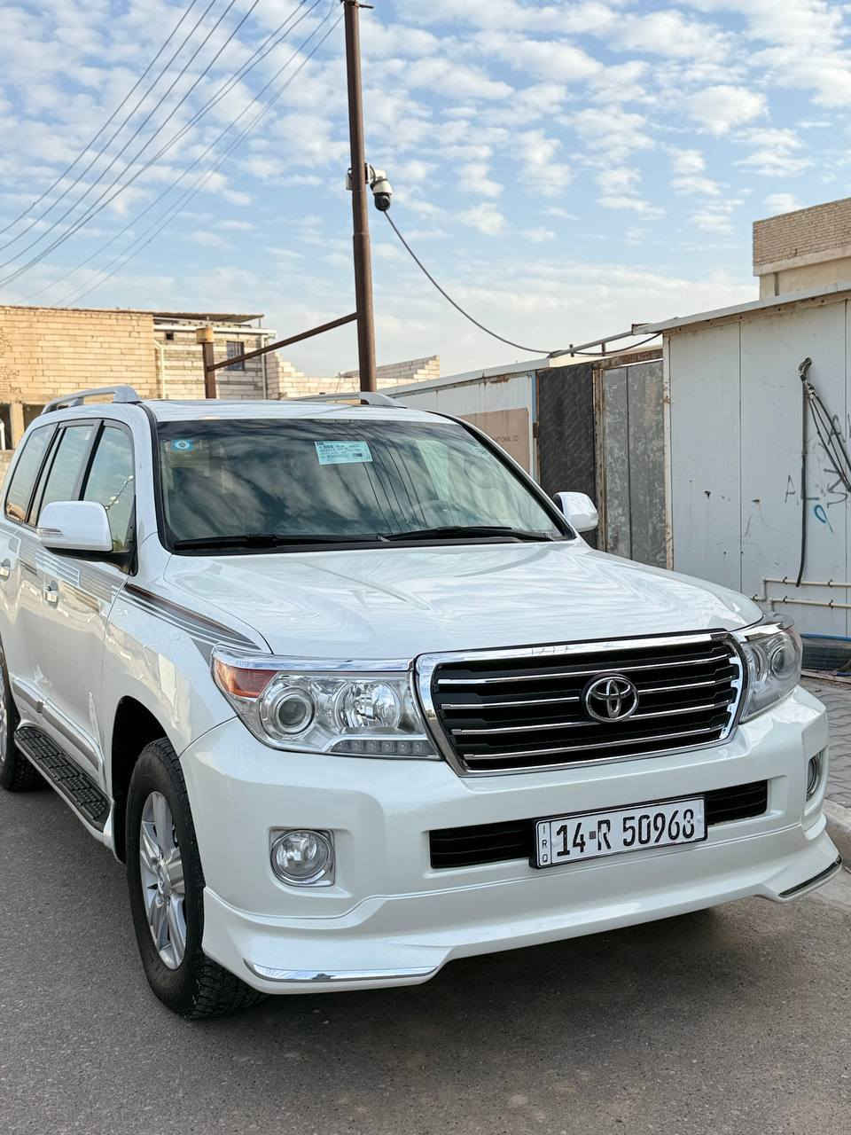 لاندكروز 2013 كفاله من الضربه والصبغ السياره جديده بلاديه محرك 8 سلندر فول مواصفات بريم رقم بصره الجديد هزه جديده مشروع وطني محرك كير تخم تاير حداديه تبريد السياره جاهزه من كلشي السعر كلش مناسب 338 وبيهه مجال بسيط حك الجيه لان سعرها ابلاش
***********
