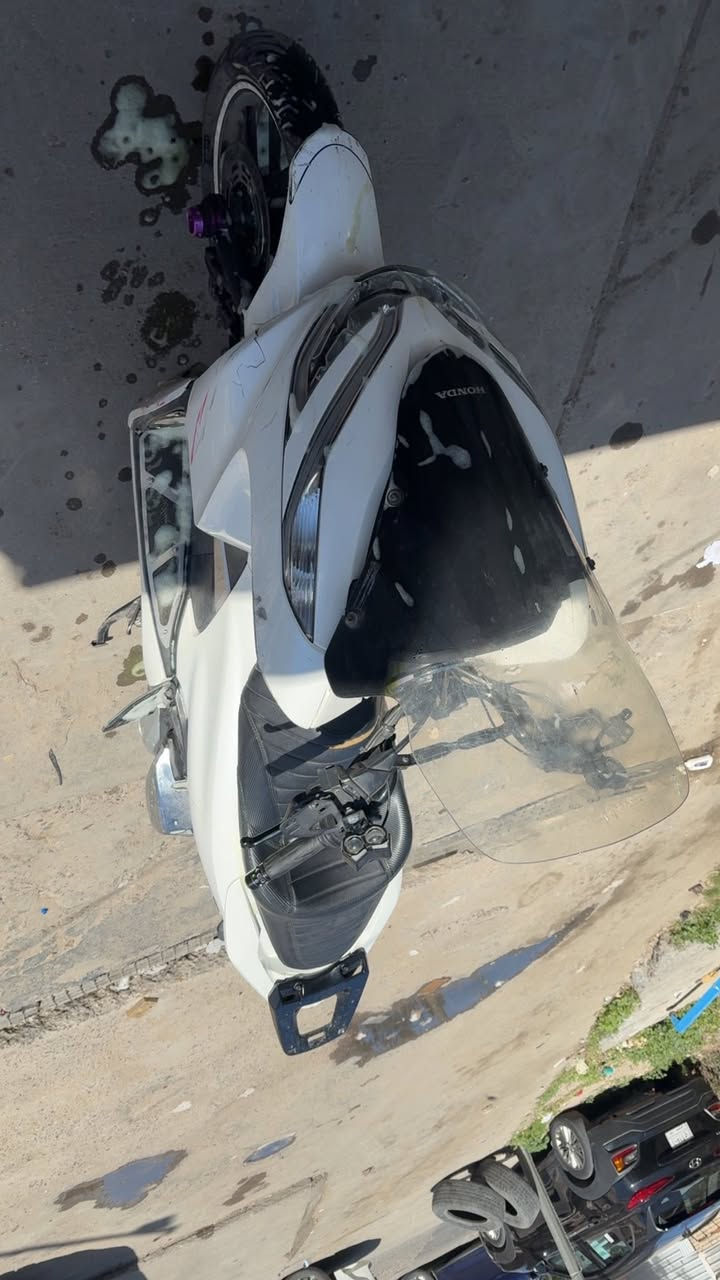 جنت ناشرها بس بس فديو و دراجه امي كالت عوفها ولا تبيعها ولكبعه واني معتز بيها بس راح أنزلها ابيع ب16 ورقه  نزله من كلشي وكلاشي


**إذا كنت صاحب هذا الإعلان وتريد حذفه لأي سبب، رجاءا أرسل رسالة إلى الدعم الفني**