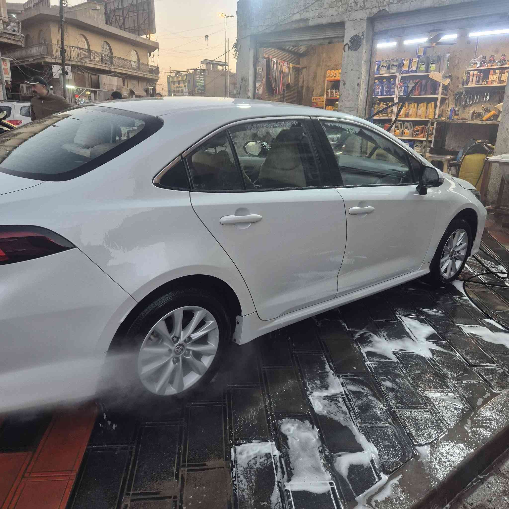 كورلا موديل ٢٠٢٣ سار رقم سلمانيه ماشيه ٦٢الف السياره باسمي الضرار طخات قليله السعر تعال خاص او الاتصال على الرقم ***********
