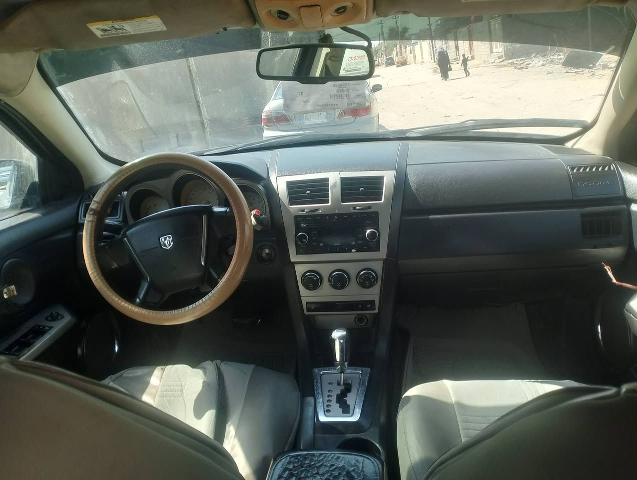 السلام عليكم سياره دوج افنجر موديل 2009 مكينه وكير بلاد اربعه سلندر مكفوله كصه ونغل  وضربه رقم انكليزي السعر 42 مكاني البصره الزبير رقم الهاتف ***********
