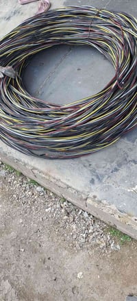 كيبل تركي ابو ١٦  بغداد الدورة/ سعر المتر الف دينار قفل مستعمل شهر  طو...