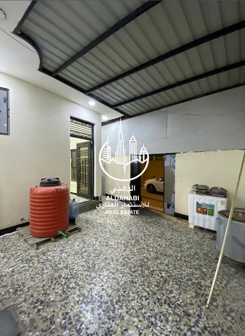 بيت للايجار في الحكيميه بناء حديث  طابق واحد موقع سكني 
يحتوي غرفتين منام ، صاله ، استقبال ، مطبخ ، صحيات ، سطح
.
سعر الايجار 750 الف 
. 
للمعلومات اكثر الاتصال على الارقام 
*********** 
***********
او زيارة موقعنا 
البصره _ شارع عام حي الزهراء _ قرب مستشفى النفط 
الذهبي للاستثمار العقاري
مجاز قانونياً
