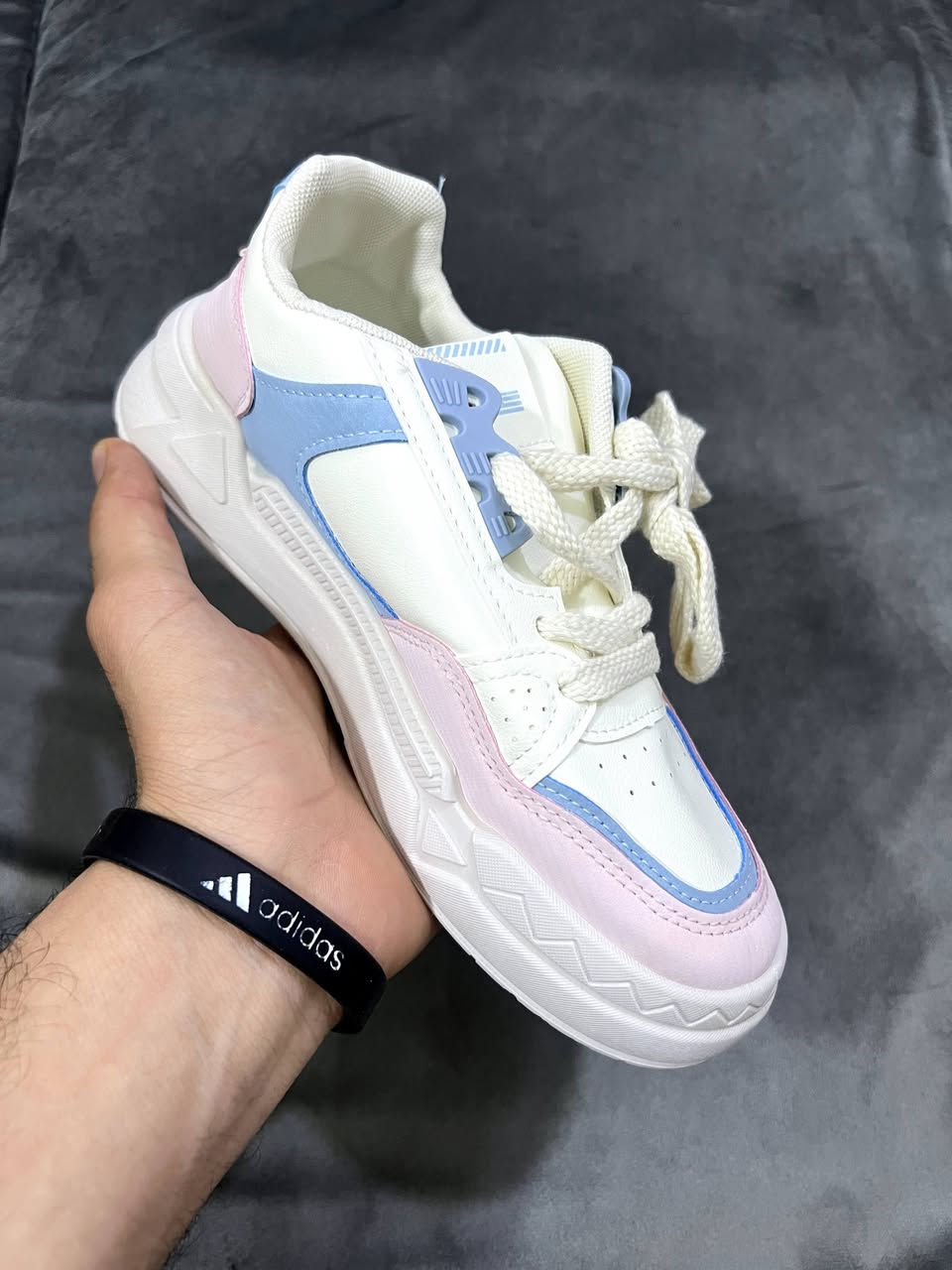 احذيه للبيع السعر الواحد 8 و الاثنين با 15 القياس خاص مكان ناصريه توصيل داخل الناصريه مجاني


**إذا كنت صاحب هذا الإعلان وتريد حذفه لأي سبب، رجاءا أرسل رسالة إلى الدعم الفني**