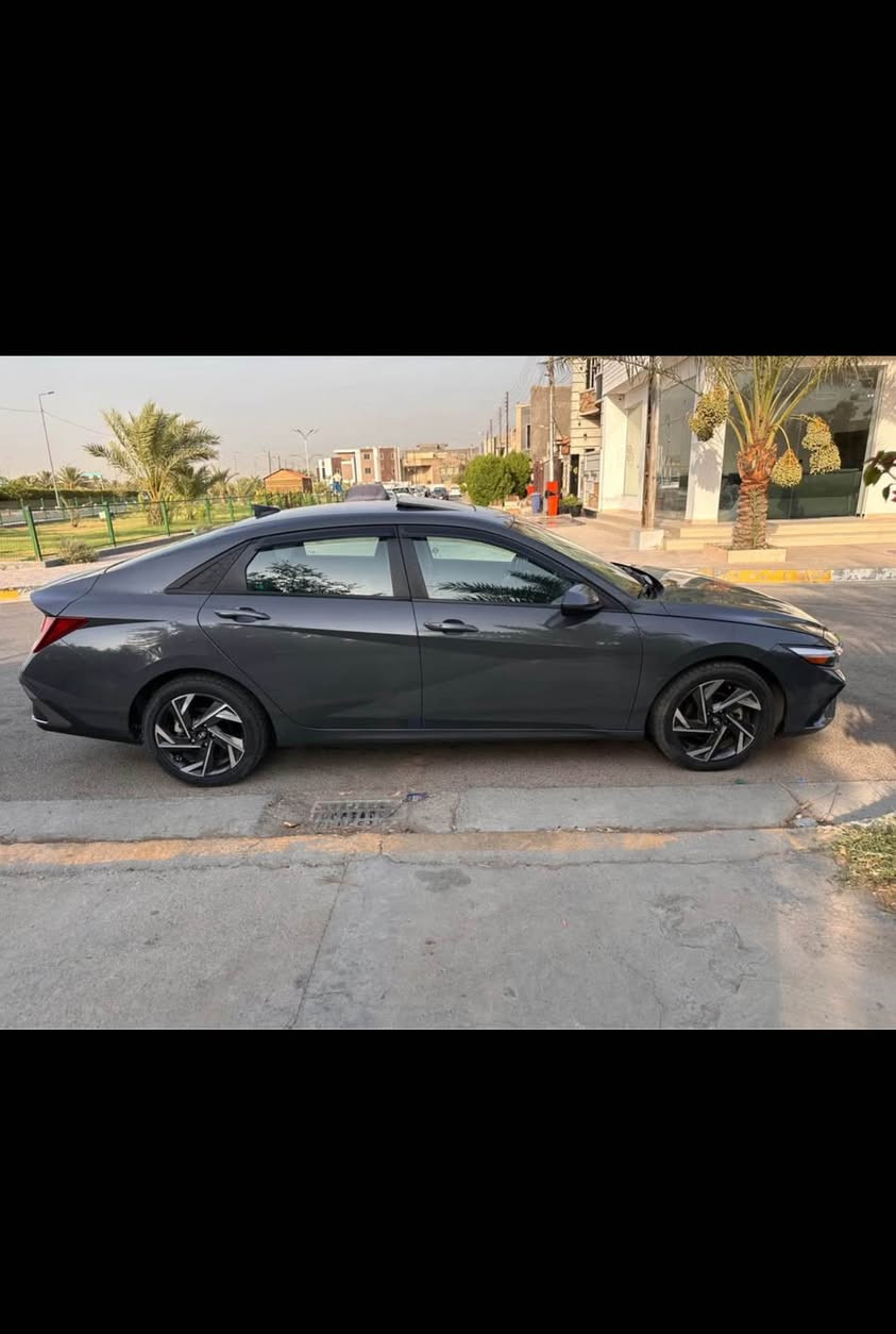 هونداي النترا SEL 2024 مرقم بغداد سنوية باسمي
بجم كبس بدون ايرباك ليبل واحد ،فقط حادث جاملغ خلفي صور الحادث بالمنشور
ماشيه 10,000
شاشه متصله
كيجات دجتل 
اناره داخليه بالدشبول
بصمه تشغيل + تشغيل عن بعد + بصمه ابواب
فتحه سلايد ,لدات امامي,زنون بلادي
رادارت امامي وخلفي وجانبي,حساس خلفي 
تحديد مسار ,انظمه قياده ,شاحنه لاسلكي 
سستم صوت  bose
ويل 17 كروم
مكينه 2.0 دوش 
دخول ذكي وترحيب ,وجنطه ذكيه تفتح عند الاقتراب
وبعد بيها مواصفات مكان السيارة بغداد 
السعر  185 بيها مجال
للاستفسار الاتصال 
*********** بغداد, العراق
