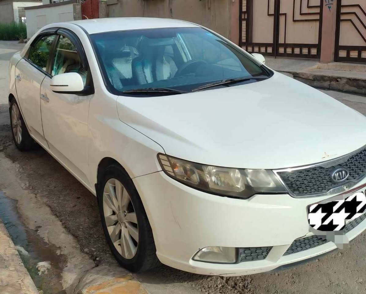 للمراوس فقط بسيارة اقل منها

كيا سيراتو 2012
 
محرك جديد مال گصة

گير توماتيك شـرط

تدفئة وتبربد شغال

طخم تايرات جدد وبطارية جديدة

بيها طخة بالصندوگ مامصلح وبالباب الخلفي شبر صبغ

رقم دهوك هزة منتهية وسنوية الى2027

العنـــوان #الموصل #حي_الصحة_الثانية 

باقي التفاصيل اتصل وتدلل 📲***********
