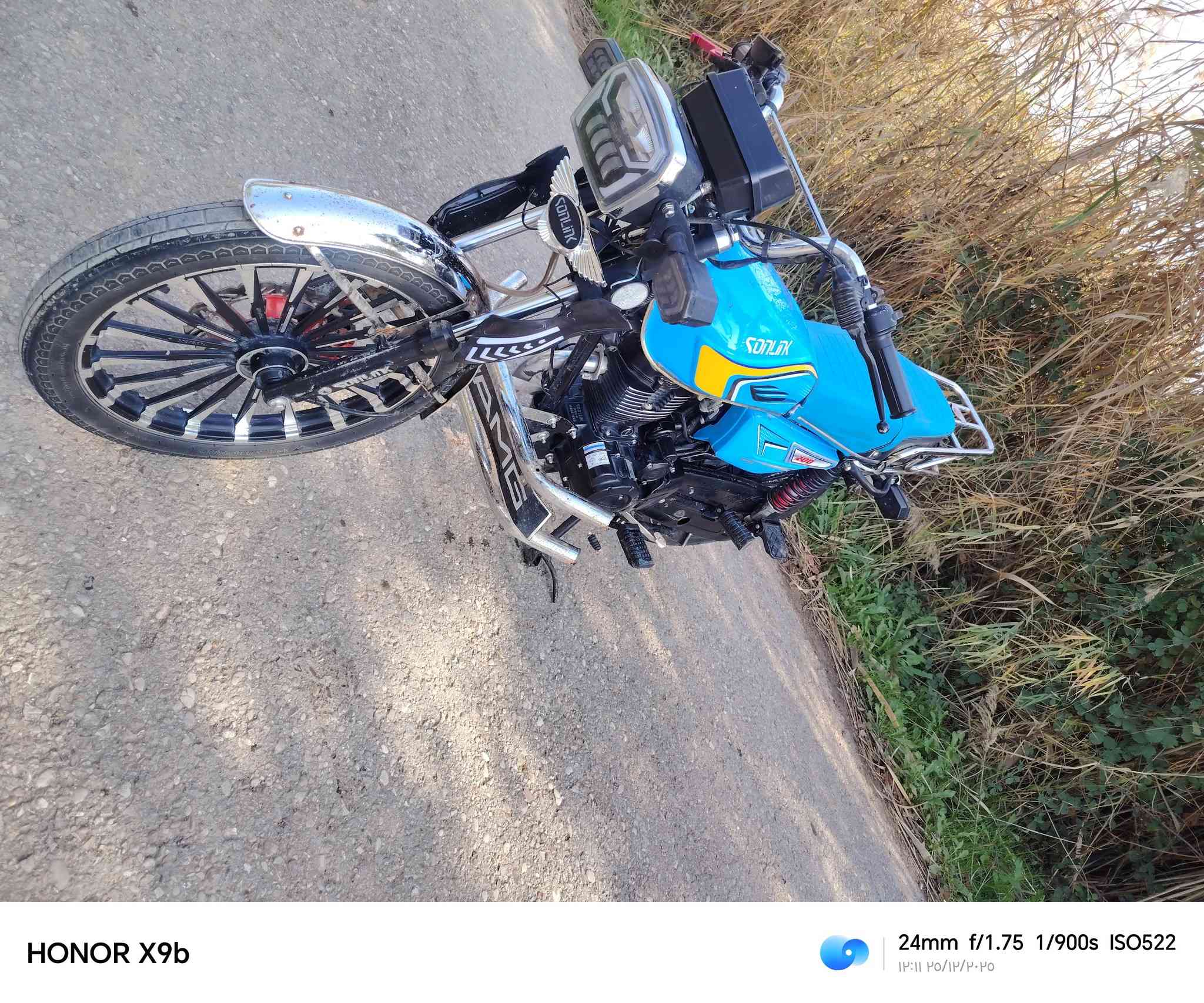 اقرا المنشور يلا اتصل او تراسل
سلام عليكم           عليكم السلام 
عندك دراجه للبيع.         نعم سيفان سولنك
ياموديل                          موديل 2024 شكل 2025
شبيه مابيه نواقص.           كفاله عامه 
اوراق موجوده.                   نعم موجوده ((6)) اوراق شرط ترقيم
وين مكانك                         ديالى الخالص سعديه الشط 
بيش رايده                           تعال خاص وتدلل او اتصل
دزلي رقمك.                        ***********
 الدراجه كفاله عامه المو شراي لايتعبني ولا اتعبا
