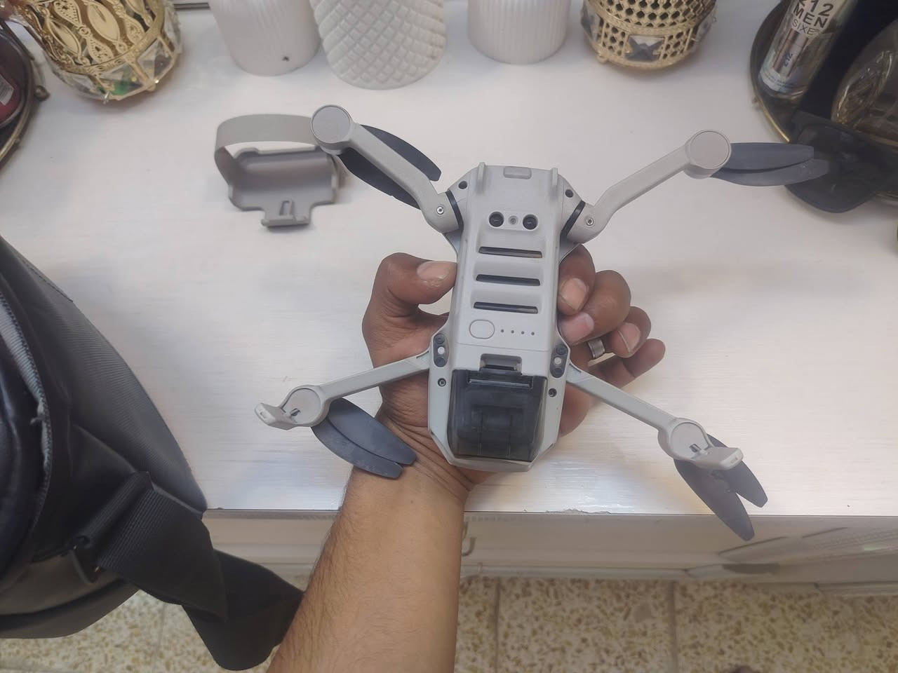 متوفر درون تصوير dji مني تو  SE
العنوان موصل  تواصل واتساب ***********
للعلم السعر 625 الف
