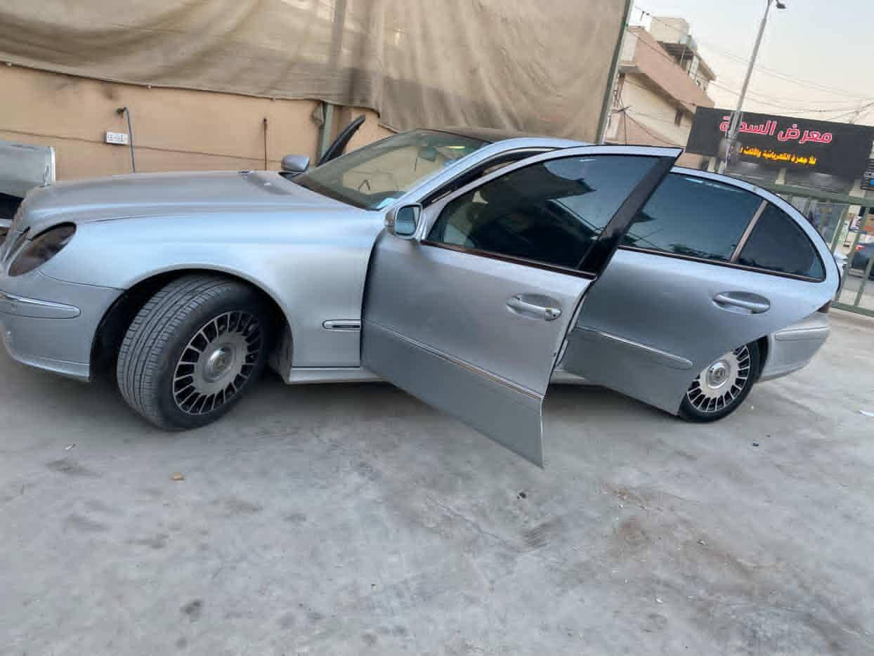 مارسدس 211 موديل 2003 رقم سليمانيه هزه سنويه جدد بدون حادث + صبغ حزام فقط 
بيع ومراوس حسب القناعه
*********** عنوان ديالى
