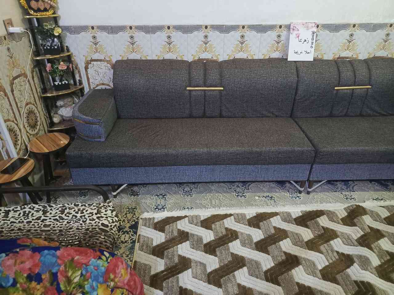 اسلام عليكم ديوان 11مقعد جديد غير مستعمل تسكام الثكيل كله بلوك اسود وسفنج مميز اولا  مكاني حله نادر الثانيه عله الخدمي ***********واتساب
