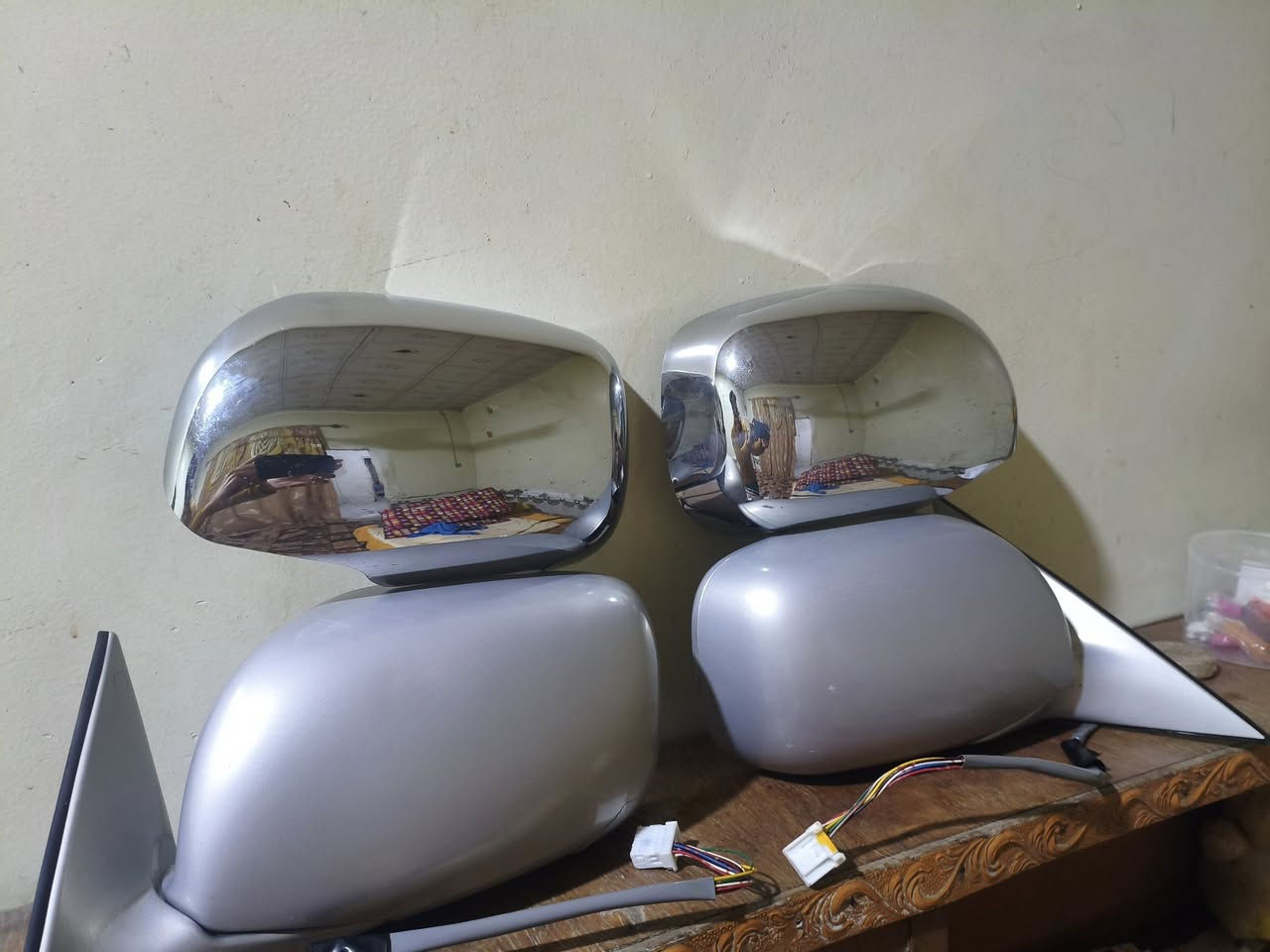 سلام عليكم مرايات شاهينه البيع شفط تحكم هيتر كلهن 
ناصريه سوق الشيوخ 
شغالات ونيكل وياهن هم البيع ***********
