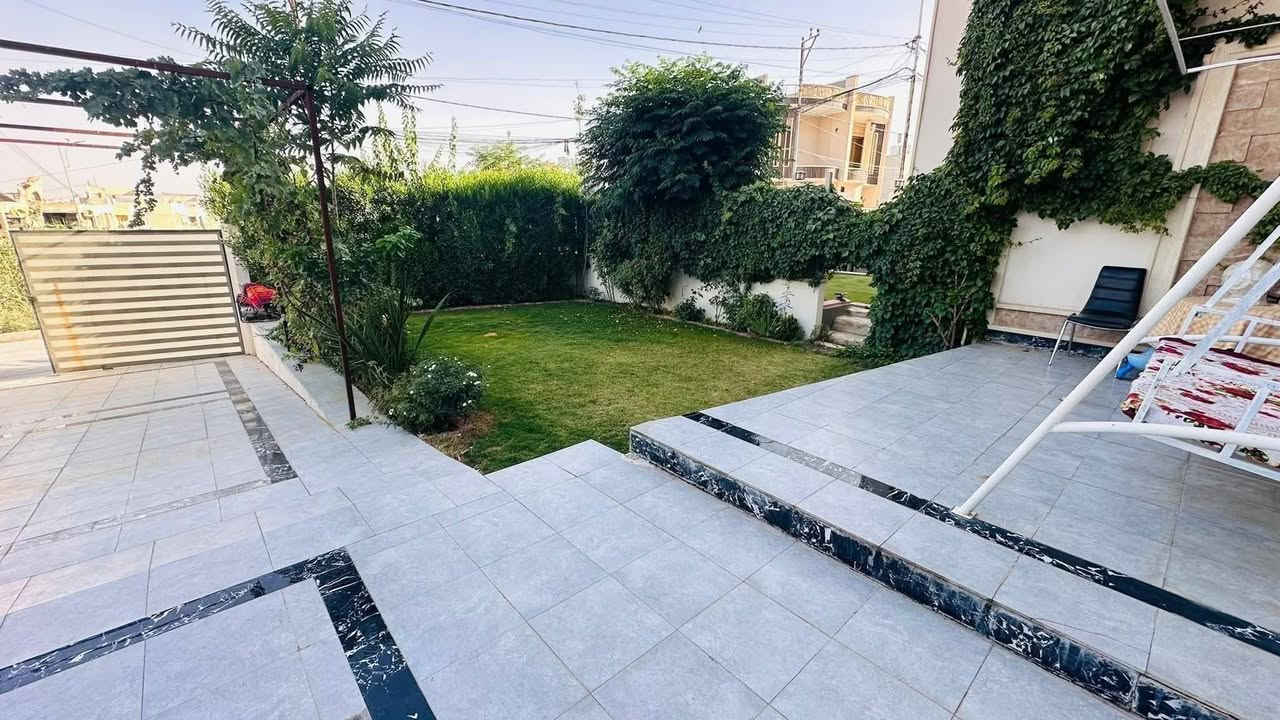 🏡الدار للبيـــع 🏡الدار للبيـــع 🏡

🌏حي الحدباء🌏🤗
 قرب القنصلية التركية

#موقـــع_مميز_جداً 🔥🔥🔥🔥🤗🤗🤗

سند بستان ملك صرف 🤗⭐♦️♦️

#المساحـــة  300 متر
#الواجهة 10 متر

سنة البناء 2020 🤗🤗

الدار طابقين

#بناء ثقيل جداً

حديقة كبيرة
كراج كبير

🔥⭐👈 #غرف نوم 7 غرفة سويت  
هول وستقبال  
مطبخ ومخزن 
صحيات بالطابقين

للمزيد من المعلومات يرجى الاتصال على الأرقام الاتية

***********
***********

لعرض عقاركم يرجى الاتصال على الأرقام المذكورة
