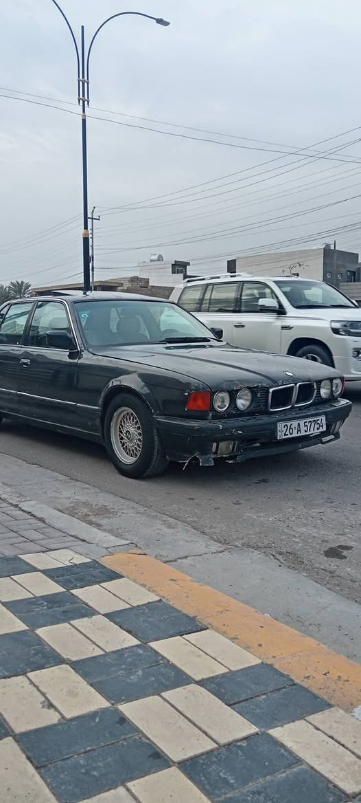 السلام عليكم
BMW

موديل ١٩٩١

محرك وگير جدد 

فتحه سقف 

رقم صلاح الدين باسمي تحويل مباشر 

تبريد ويه لسويج واتربم وجوينات بنكه مال صقر سعرها ١٢٠ الف شديتها انسه حماوه 

حماوتها ويه التبريد جوه النص منضومه المي كامله 

منضومه بانزين كامله ترايك وين ماتريد صدرها نص عمره 

السياره ابلاديه دگه جاكوج مابيها 

السعر ٣٥ وبيها مجال مكاني الانبار الكرمه 
او مراوس بسوناتا ٢٠٠٦ ٢٠٠٧ وانطي فرق 

***********

***********
