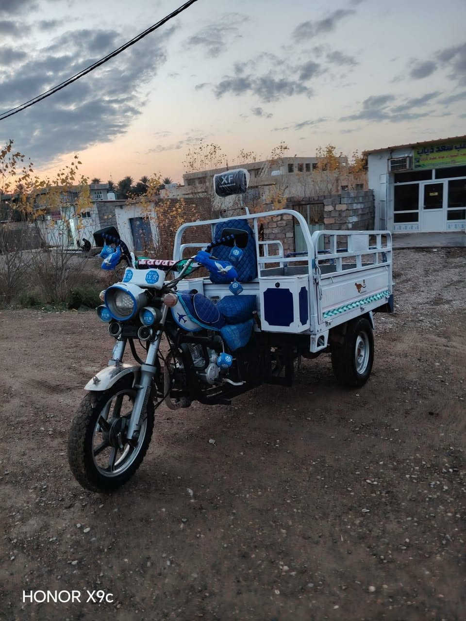 السلام عليكم ستوته ام الطير موديل ٢٣ دبل محجر عالي مكفولا كفالا عامه شرط مابي اي نقص محرك مكفول ركبه شرط أوراق كاملا مابيه اي نقص ستوته نضيفه تايرات ويالا جديد
*********** سعر مليون و٤٠٠ بيه مجال،
