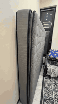 دوشك جدا نظيف بالسعر 150 في مجال تواصل على ال WhatsApp. 07777978323