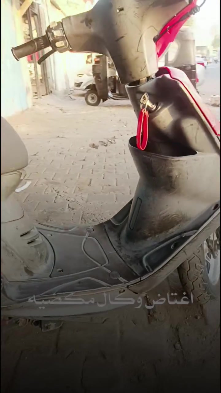 السلام عليكم دراجه ماكس جديد لوك بلاديه كله اي نقص مابيه برغي مامفتوح بيه لعنوان بغداد الكرخ  الهاتف ***********
