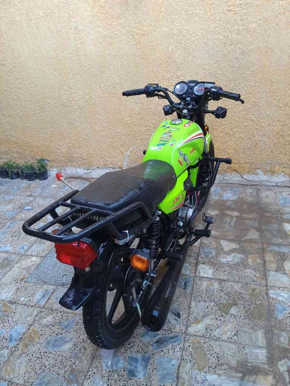 سلام عليكم
دراجة شاينك عراقي  للبيع
الدراجة (ممفتوحة) مكينة مكفوله 
 موديل (2023 نزول وأوراق 2025)
دراجة نظيفة ونشطة وكاملة مكملة تايرات دبلات كهربائيات ما بيها اي نقص بس كلوب محترك فقط 
وغراضهة الاصلية كلهن موجودة عند اي أبو ادوات 
ودراجه وياها هديه اذا تريد تشتغل دلفري 
جنطة دلفري  وستان موبايل  وبخدمة 
دراجة سعرها (650)
مكاني بغداد الغزالية 
رقمي *********** موجود واتساب
