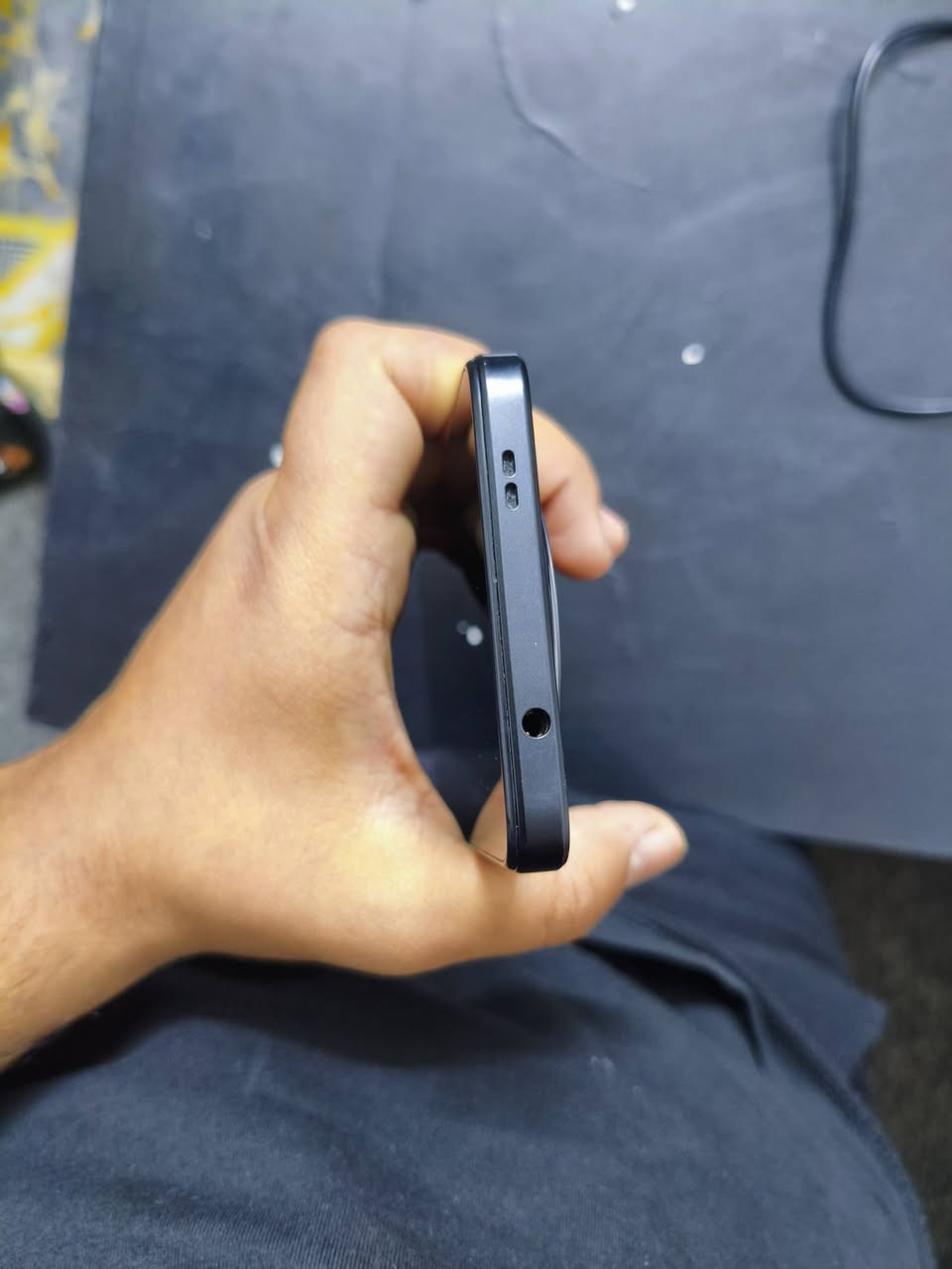 سلام عليكم اخوان جهاز ريدمي
للبيع جديد استخدام بيت أقل الشهر 
ذاكرته ١٢٨ 
بطاريه 5000 ميصرف شحن 
غراضه كامله شاحنه وكارتونه 
سعر90 الف جهاز يكون ثانوي وخدمي كلش
او يكون جهاز شخصي 
مكاني بغداد
***********
