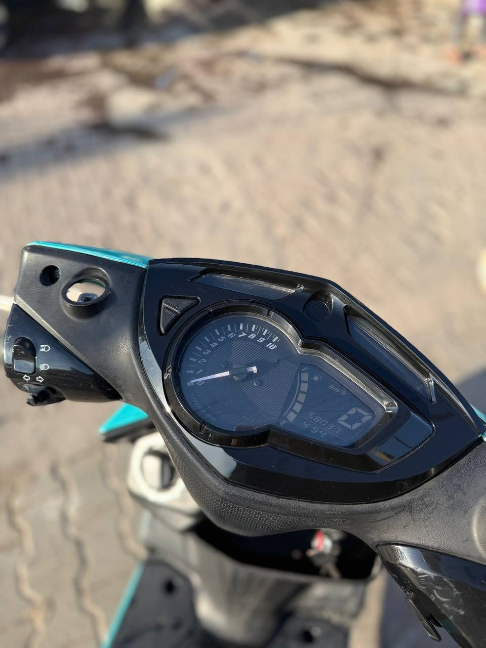 سكنس لد ياباني اي نقص مابيها مكفوله للبيع 💙
الغراض الي بيها كور SD 
صالنصه رياضي بوري عدل 
يدات بريك رياضي 
قبغ فلاوين 
فلتر شوته اصلي كوسو 
(ملاحظة) 
بدون الكلجات تنباع بيها كلاجات بلادية 
رقم صاحبها 

‭0773 139 1409‬
