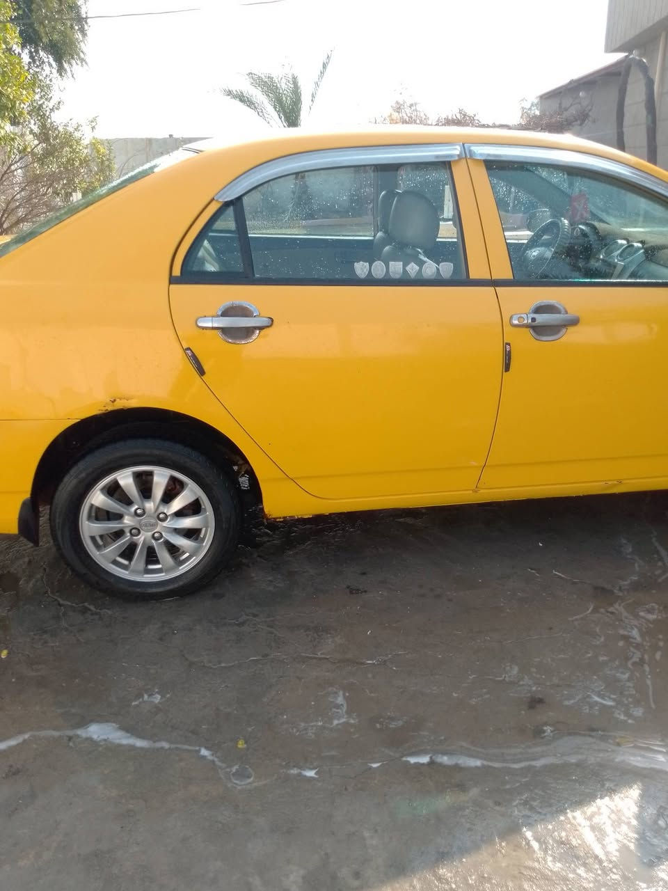 سلام عليكم سيارة بي وايدي مديل 16 شراي يجي خاص ***********
