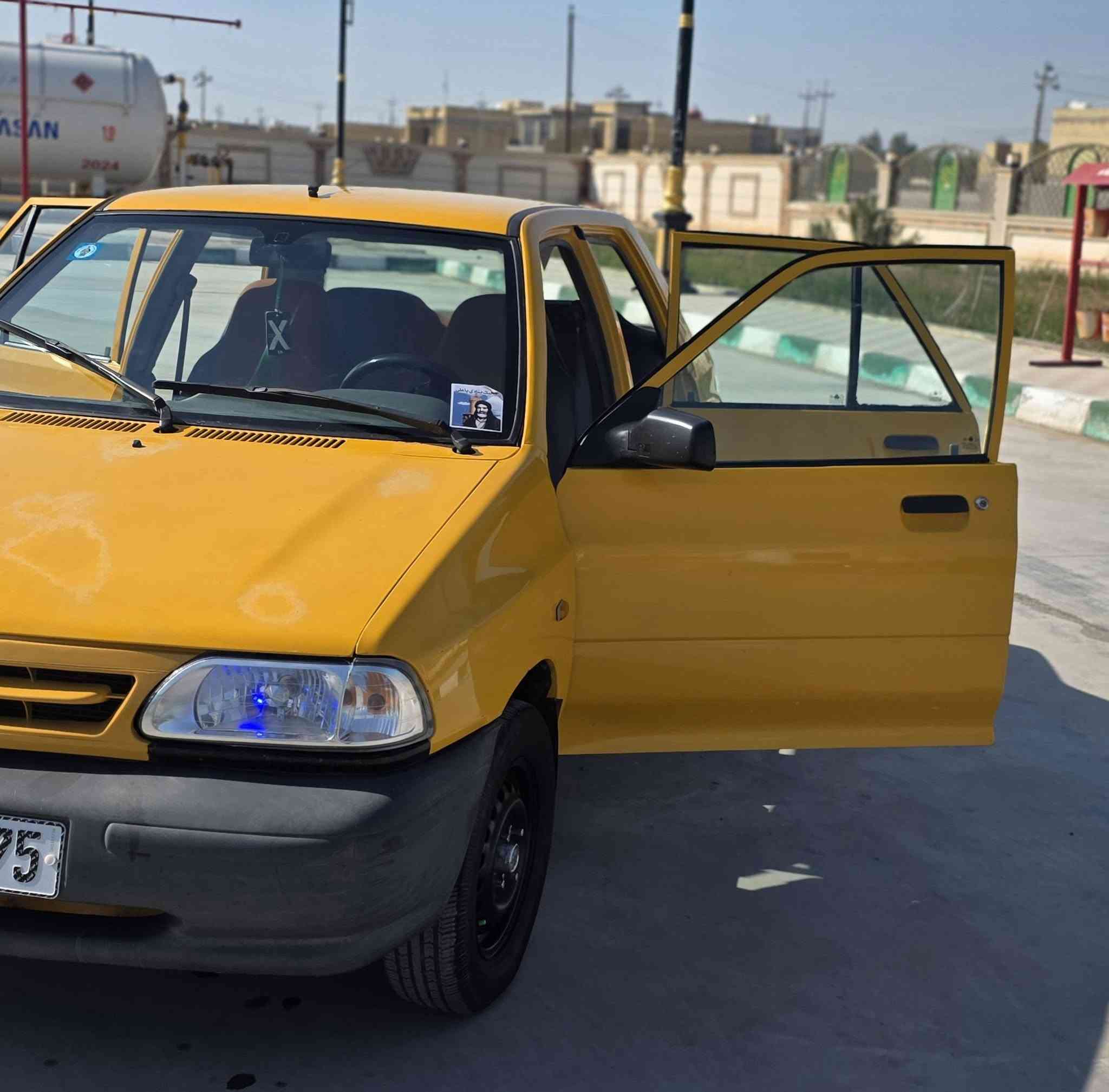 سايبه للبيع موديل 19رقم النكليزي مصفره رقمها بصره كفاله بس بيها بارد اب بنيد كد شبر ولمكينه كفاله مامفتوحه مكاني اعماره المجر الكبير***********
