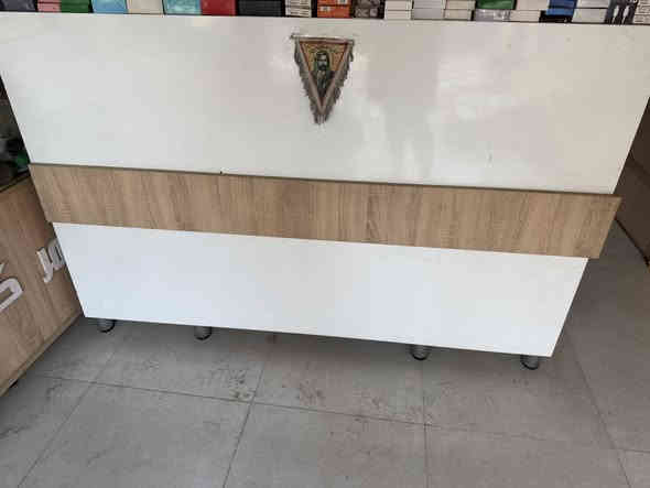 للبيع فَتَرِينَات موبايل:
1️⃣ عدد 4 فاترينة
• الطول: 4 متر
• العرض: 40 سم
• السعر: 100

2️⃣ فاترينة واحدة
• الطول: 220 سم
• العرض: 100 سم
• السعر: 175

📞 للاستفسار: ***********
