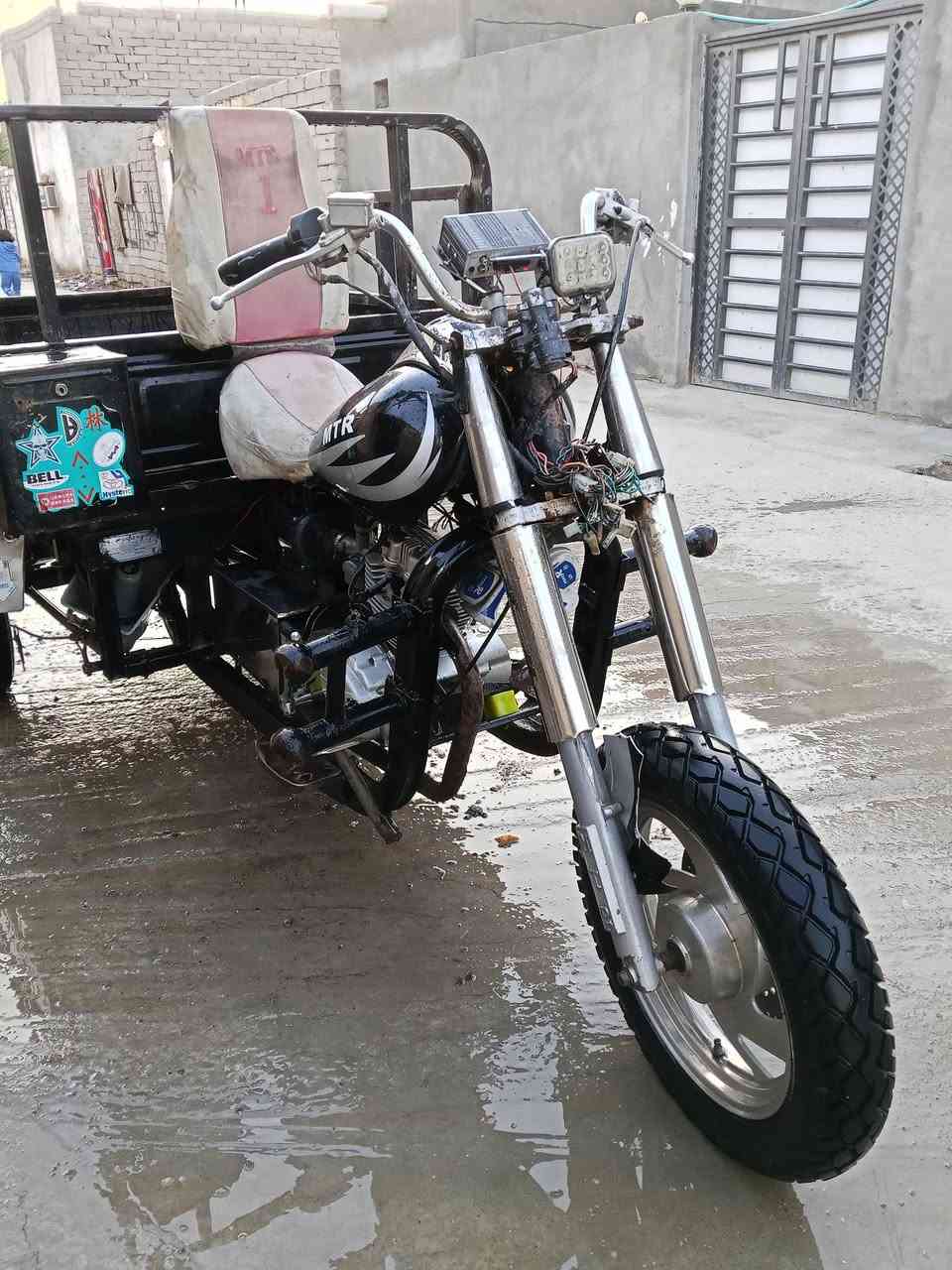 السلام عليكم ستوته للبيع مديل 2014 امتيار اوراق  العنوان ناصريه قرب حي الصناعي  السعر  مليون وربع وبيها مجال ***********
